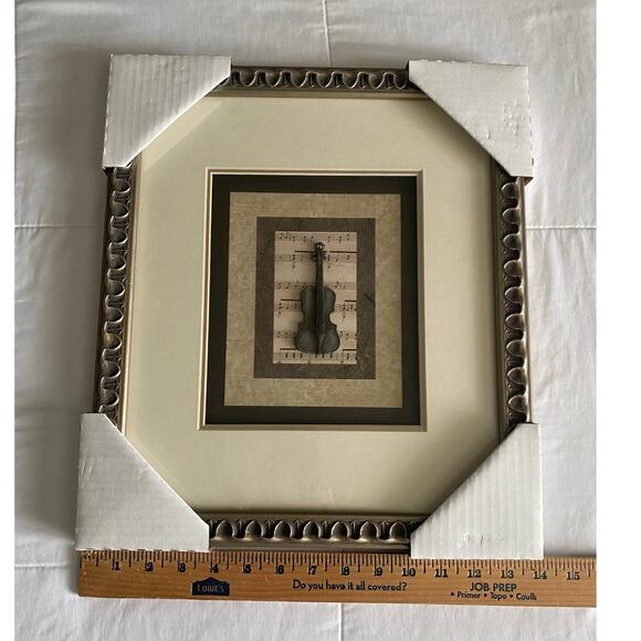 Framed Musical Instrument Art Piece Featuring the Violin - Picture 5 of 8